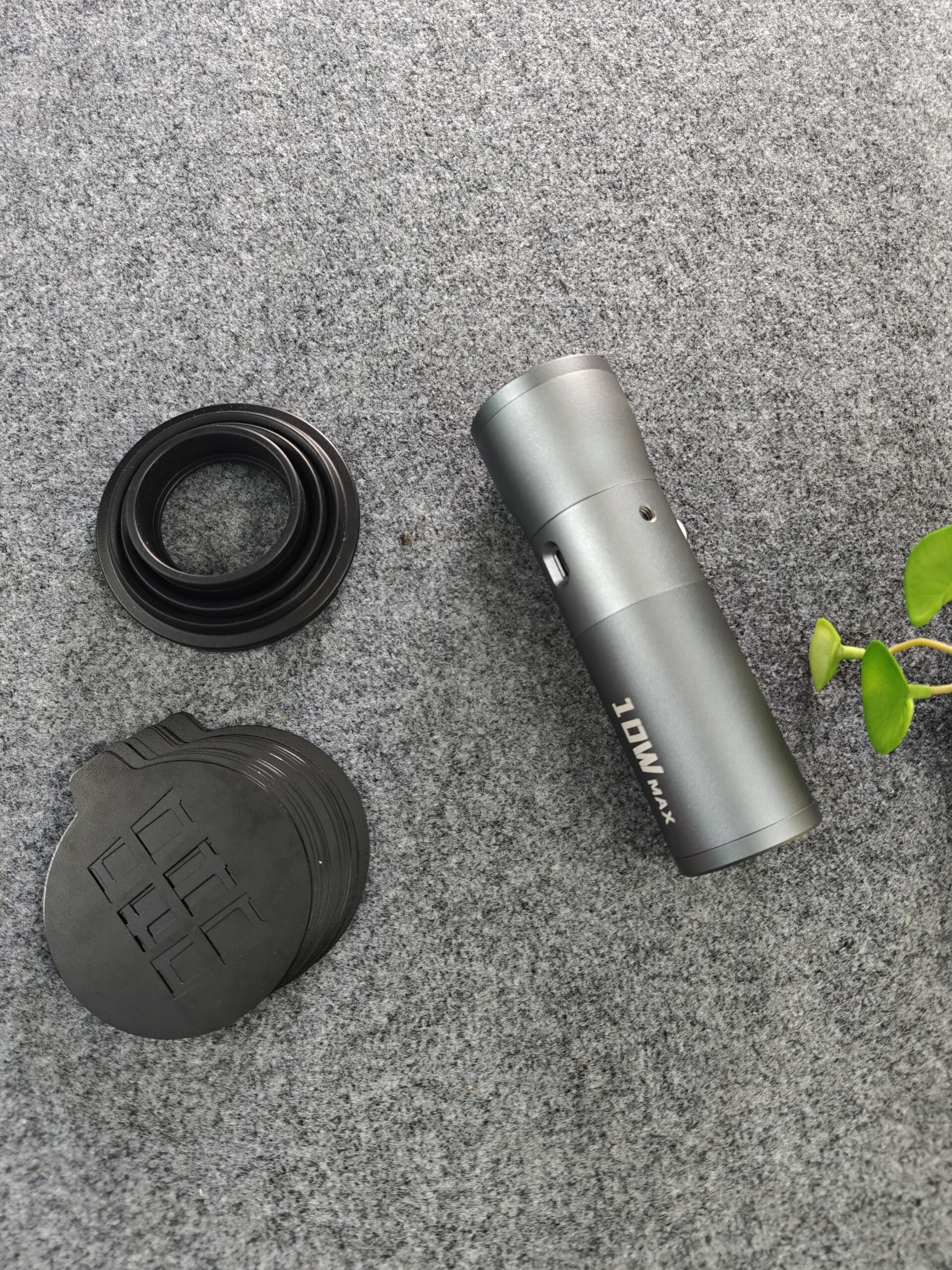 Smallrig RF 10C Portable Zoom LED Video Light - Image 2