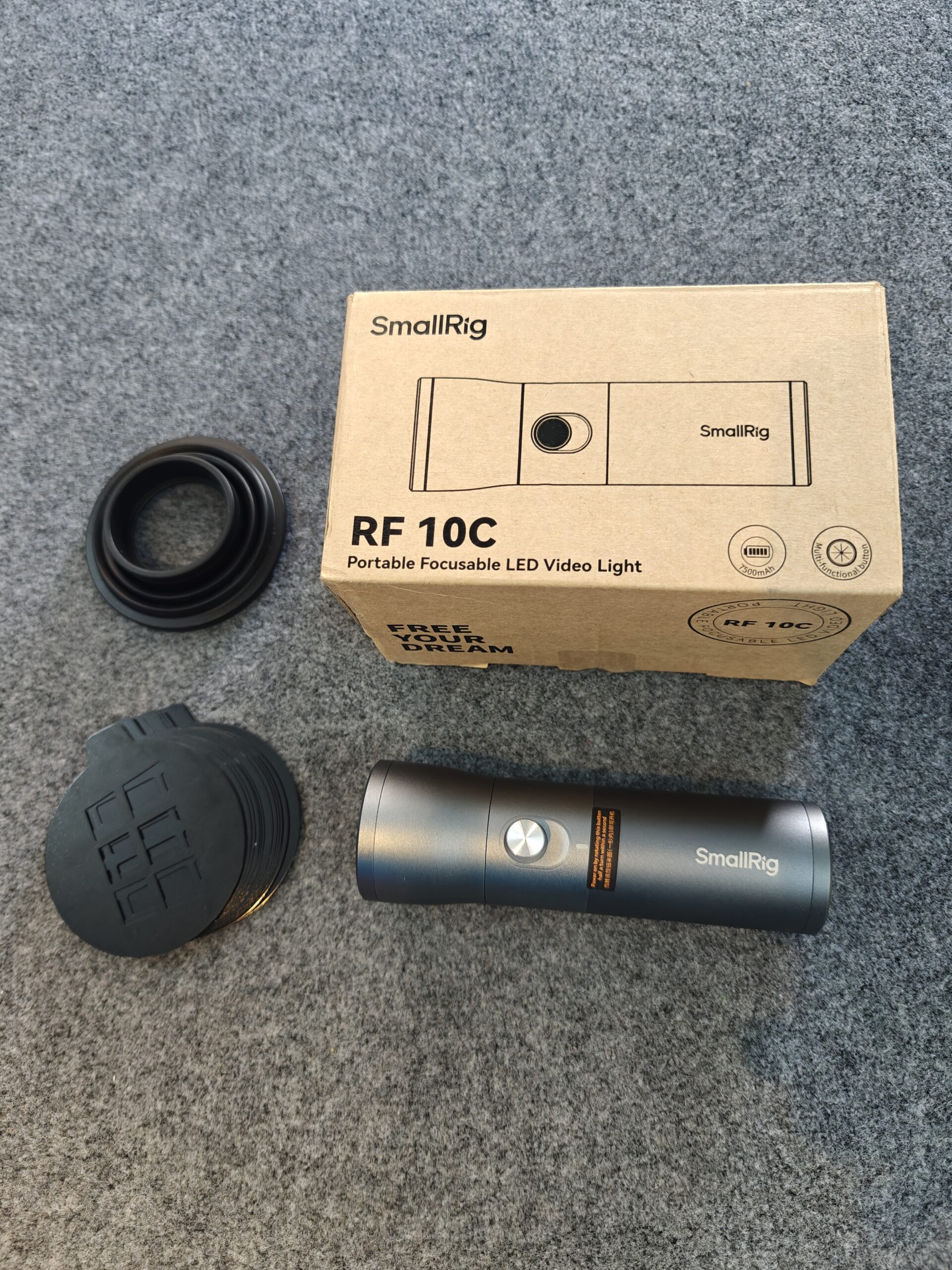 Smallrig RF 10C Portable Zoom LED Video Light