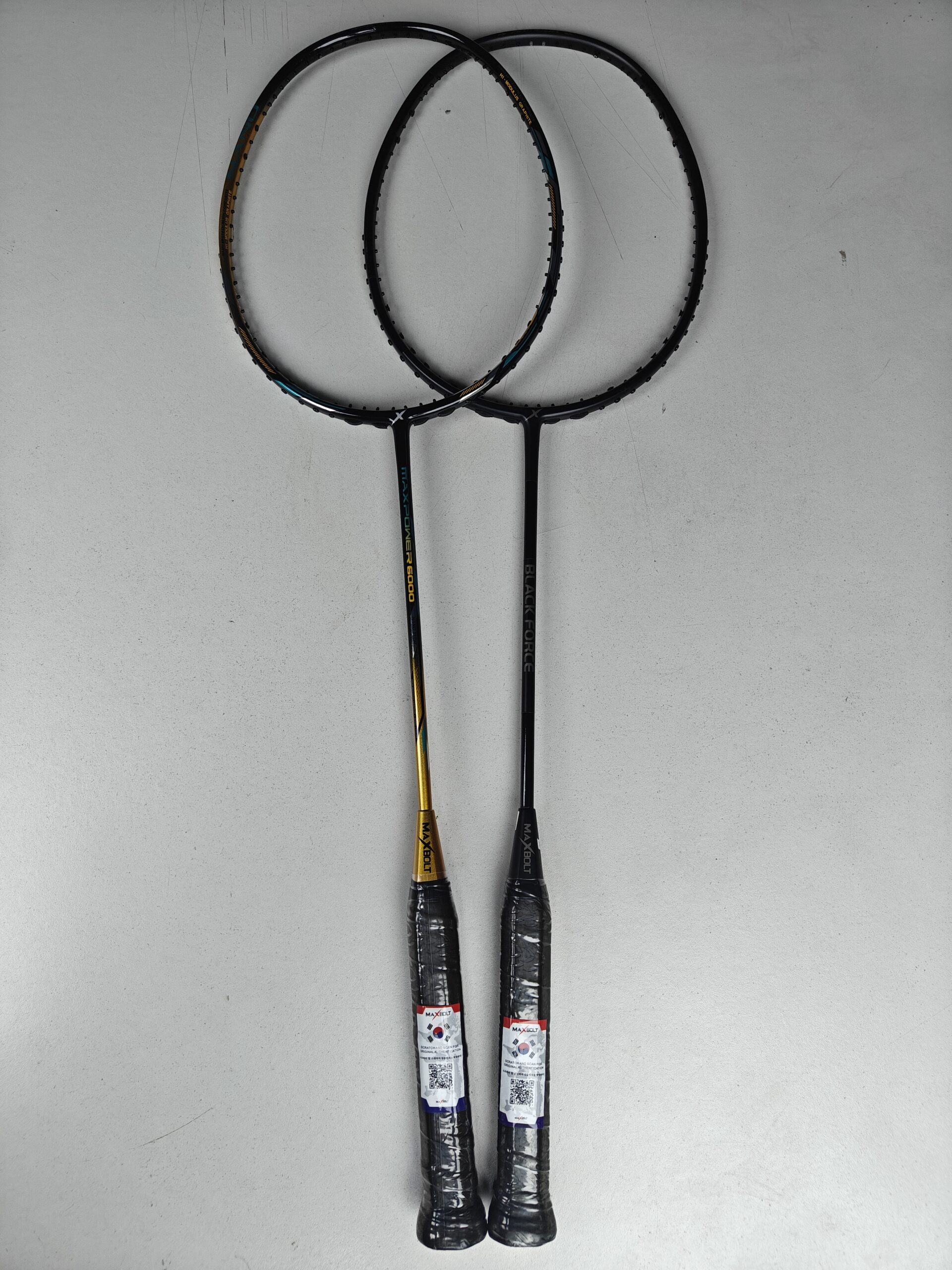 MaxBolt Badminton Racket ফুল কমপ্লিট + গ্রিপ, ফেদার ফ্রী - Image 2
